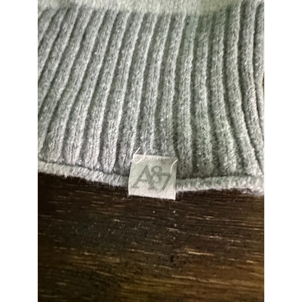 Aeropostale Sweater Womens XSmall Gray White Stripped V-Neck‎ Pullover Cropped